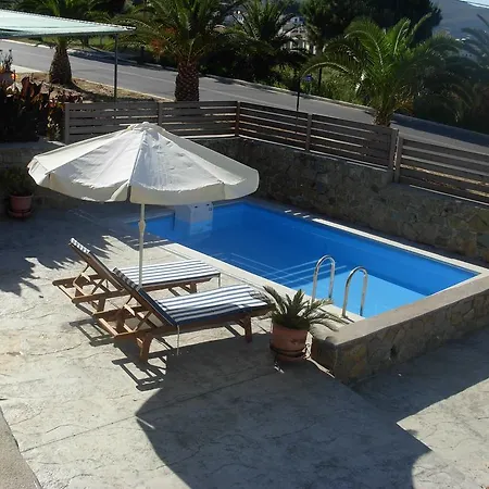 Chroma Apartament Finikounda